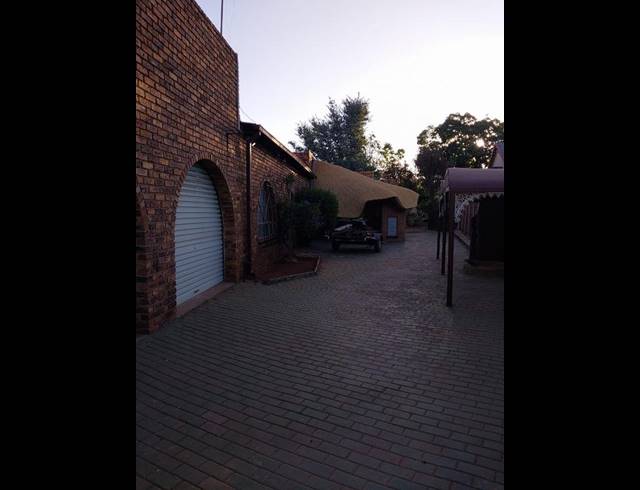 4 BEDROOM PROPERTY TO RENT IN WITFIELD